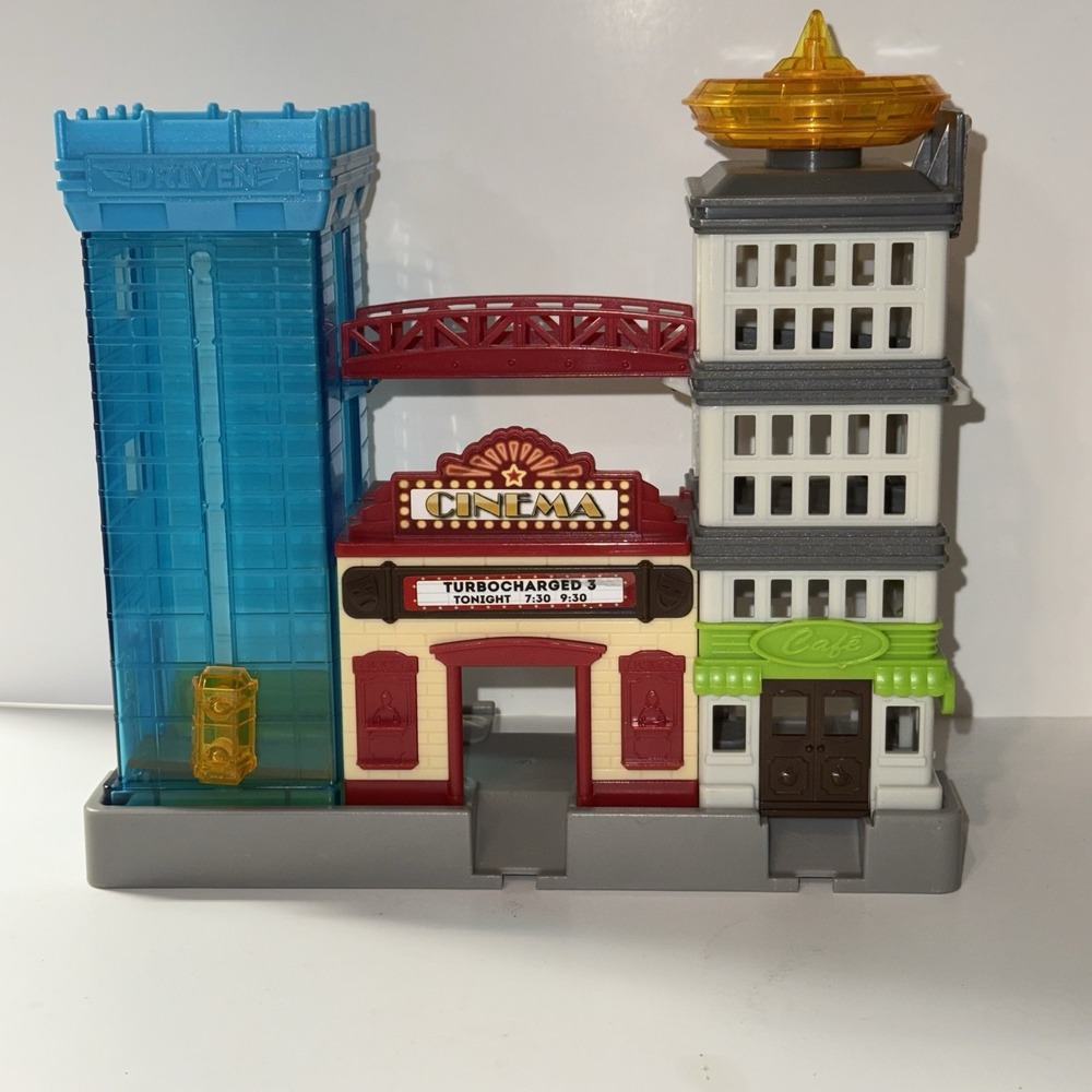 DRIVEN by Battat Big City Cruisin' Pocket Series City Playset Cinema Elevator